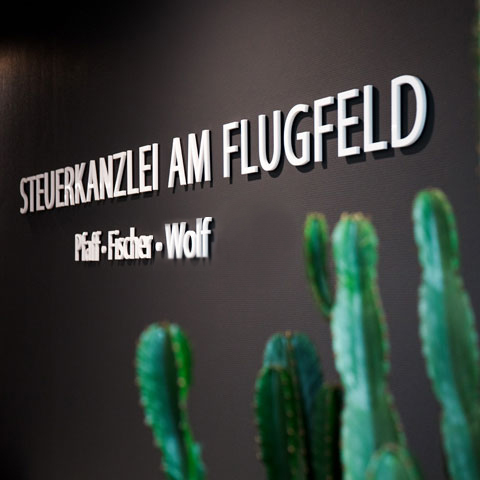 SteuerkanzleiamFlugfeld202205027